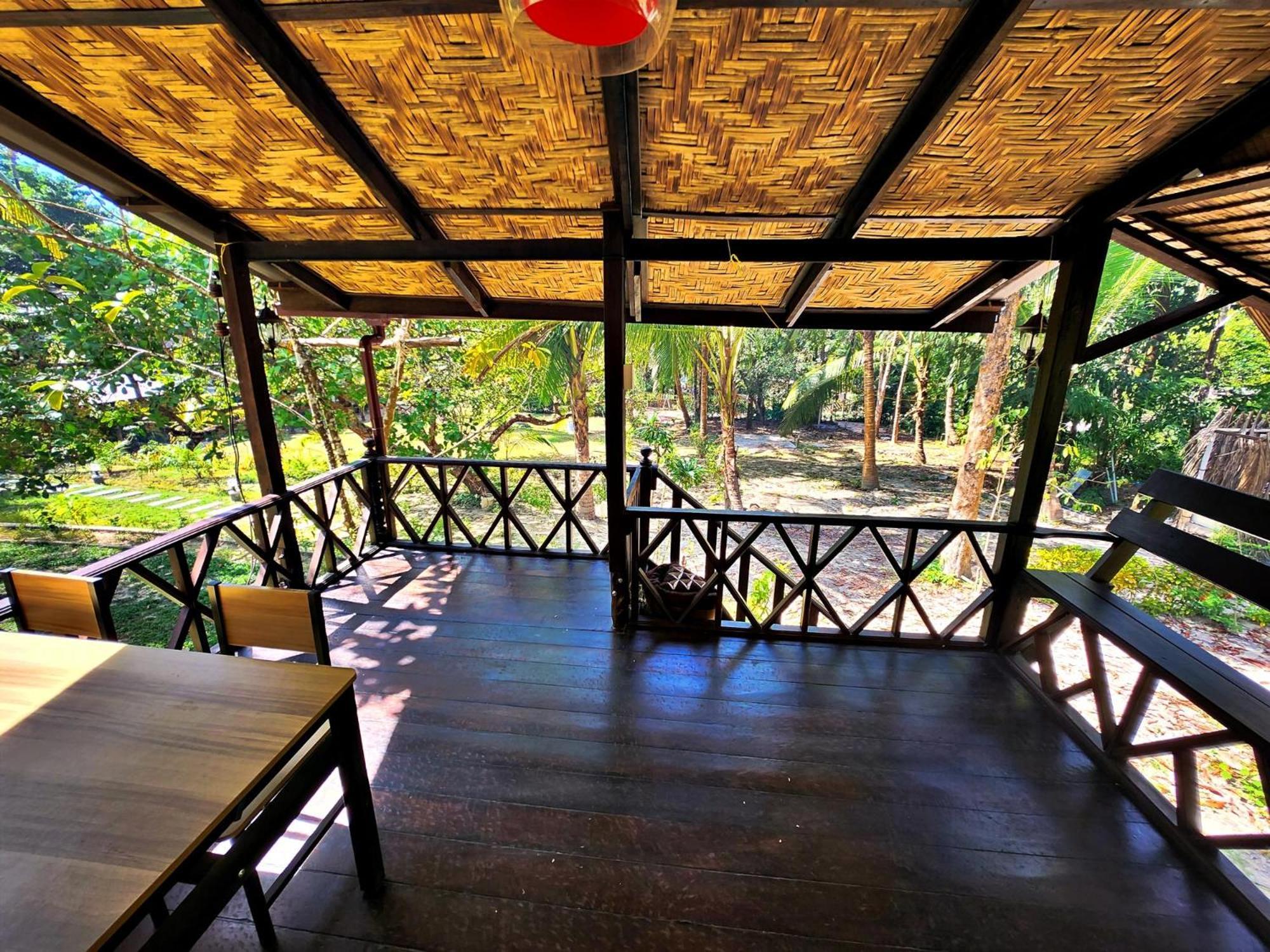 Flower Power Farm Village Koh Phayam Habitación foto